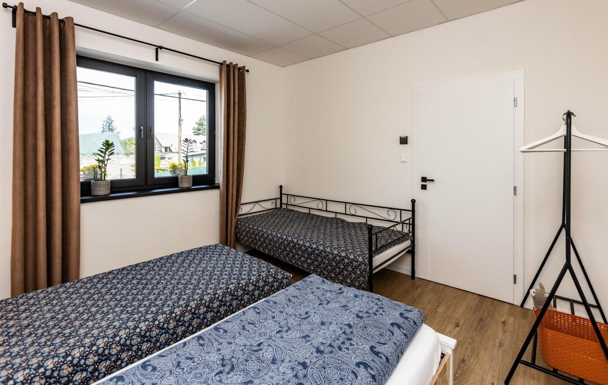 Sunny Apartment With Free Parking Zvolen Exterior photo